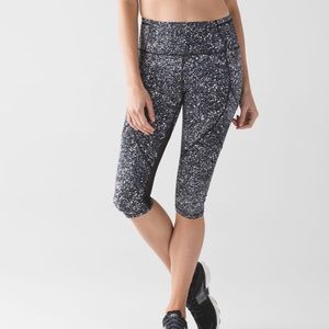 Lululemon Outrun Crop 17”